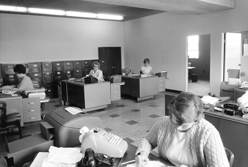 vintage photo of beitler call center